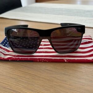 Oakley Men’s Twoface XL Prizm polarized sunglasses